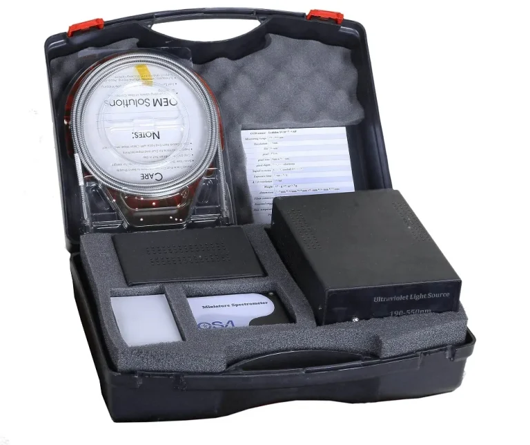 اسپکترومتر و منبع نور